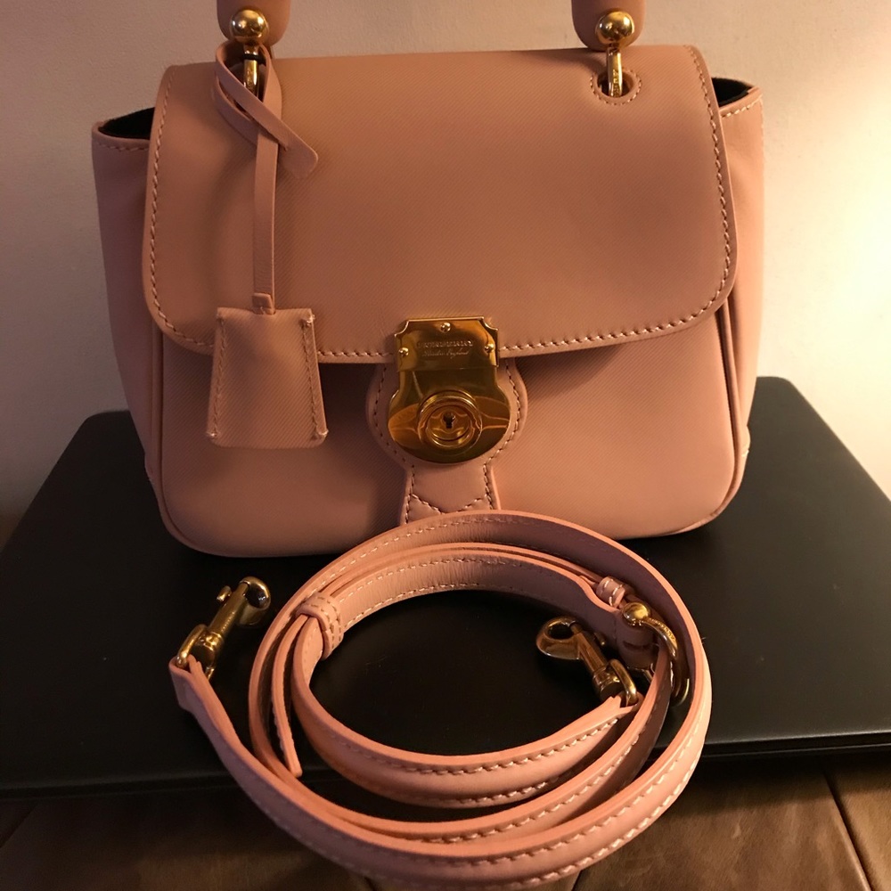 100% Authentic BURBERRY The Medium DK88